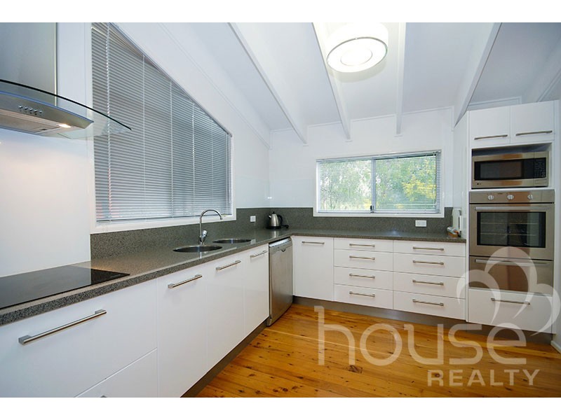 15 Tanderra Way, Karana Downs QLD 4306