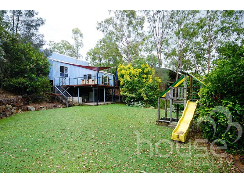 15 Tanderra Way, Karana Downs QLD 4306