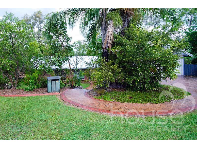 15 Tanderra Way, Karana Downs QLD 4306