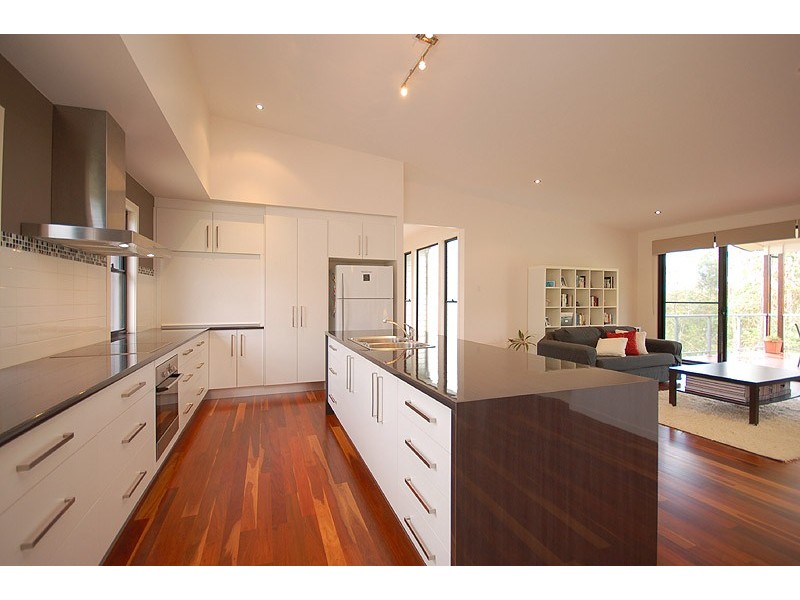 24 Jack Holt Place, Mount Crosby QLD 4306