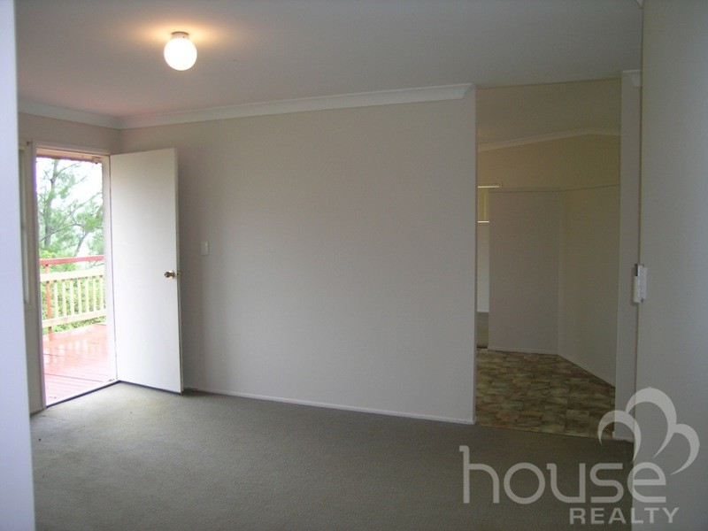 105 Riverside Avenue, Karalee QLD 4306