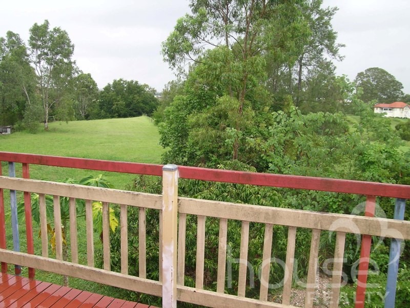 105 Riverside Avenue, Karalee QLD 4306