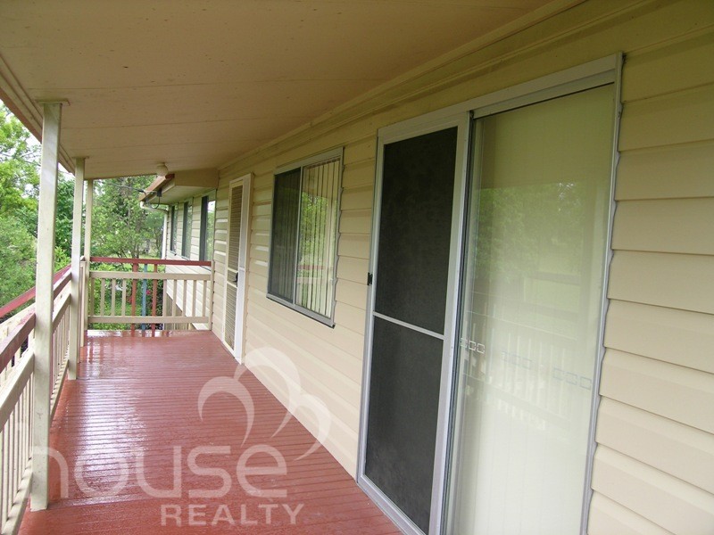 105 Riverside Avenue, Karalee QLD 4306