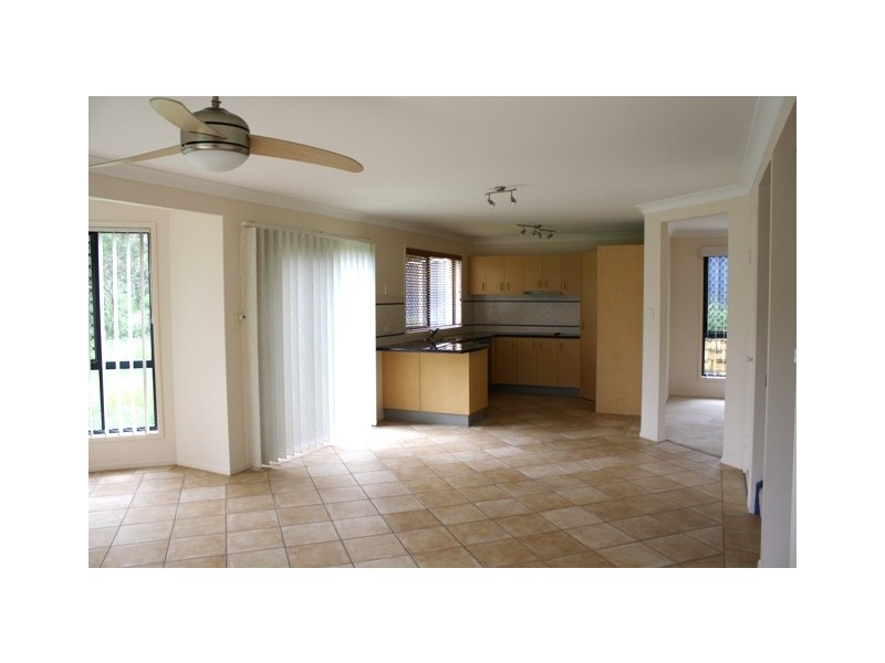 80 College Road, Karana Downs QLD 4306