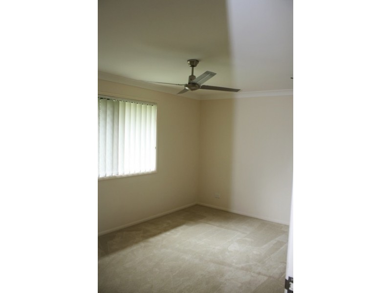 80 College Road, Karana Downs QLD 4306