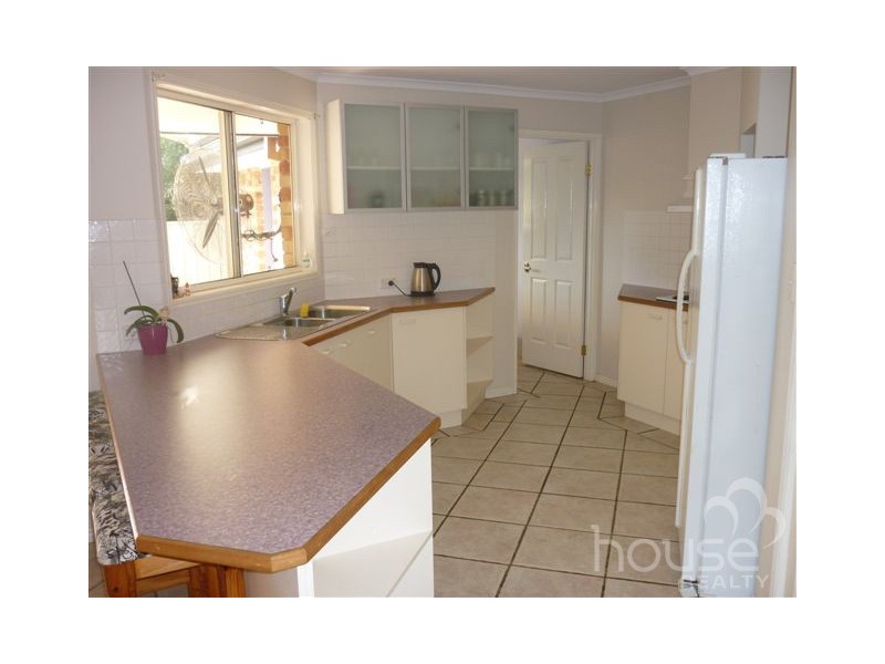 42 College Road, Karana Downs QLD 4306