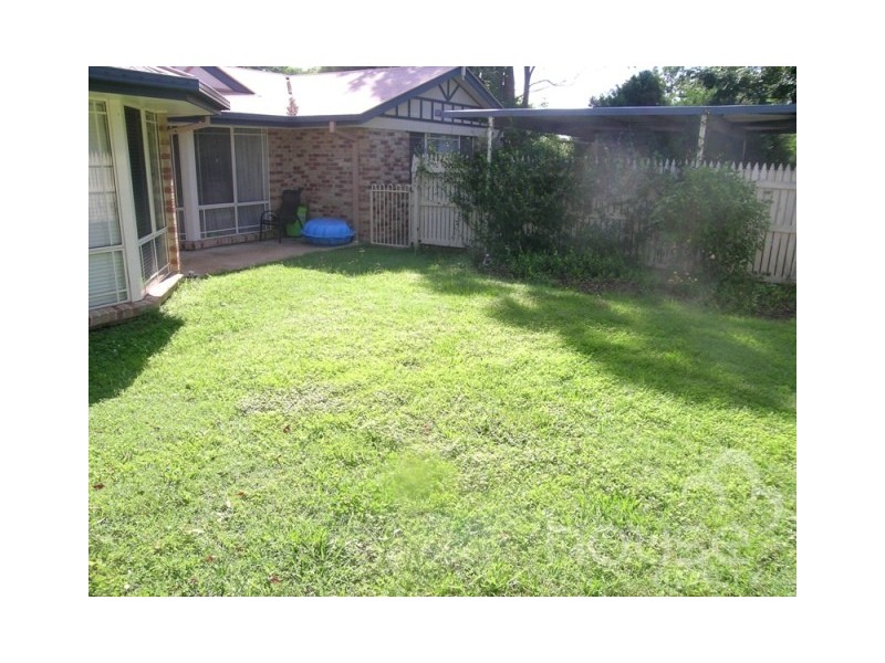 42 College Road, Karana Downs QLD 4306