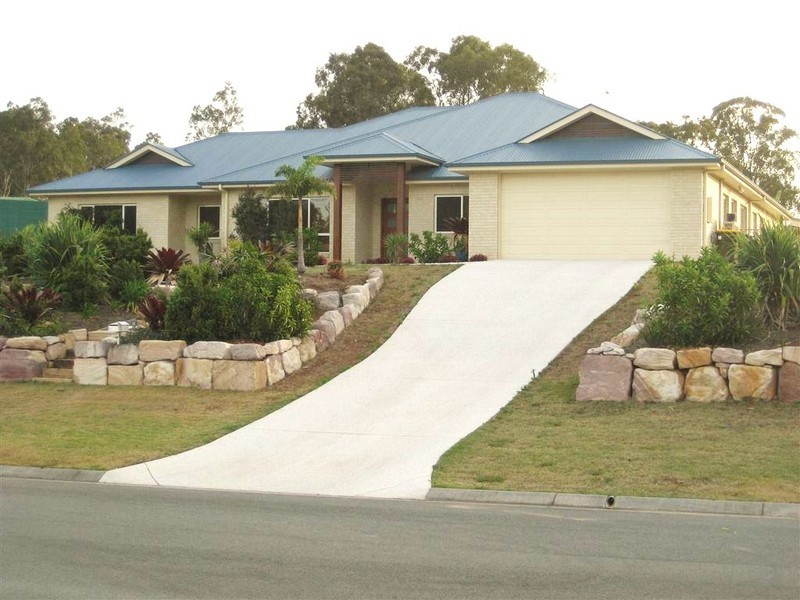292 George Holt Dr, Mount Crosby QLD 4306