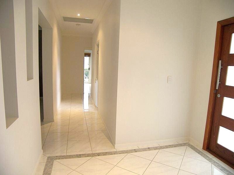 292 George Holt Dr, Mount Crosby QLD 4306