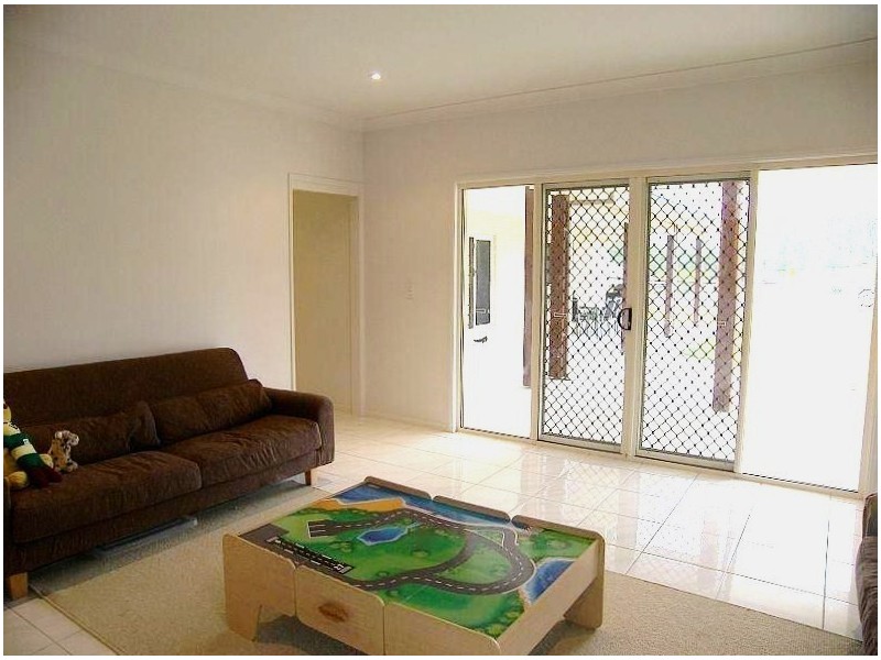 292 George Holt Dr, Mount Crosby QLD 4306