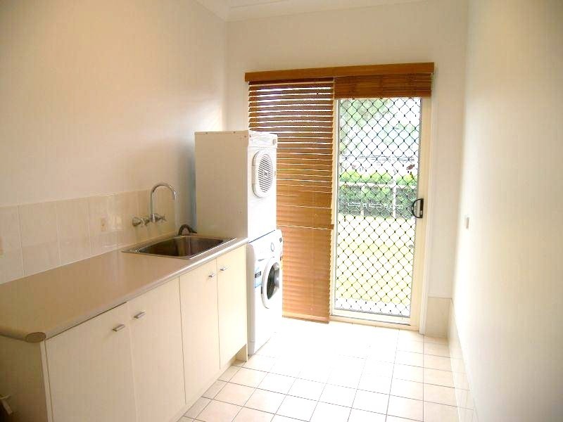 292 George Holt Dr, Mount Crosby QLD 4306