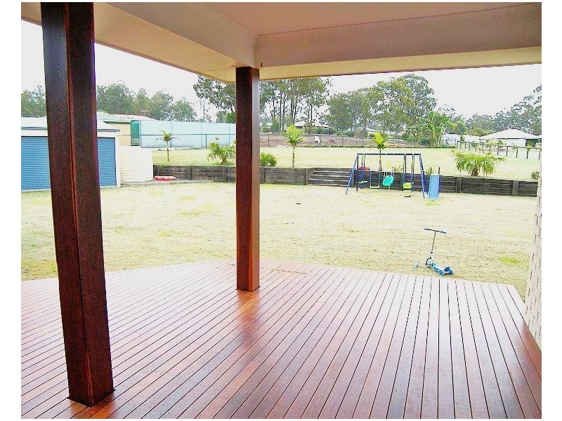 292 George Holt Dr, Mount Crosby QLD 4306