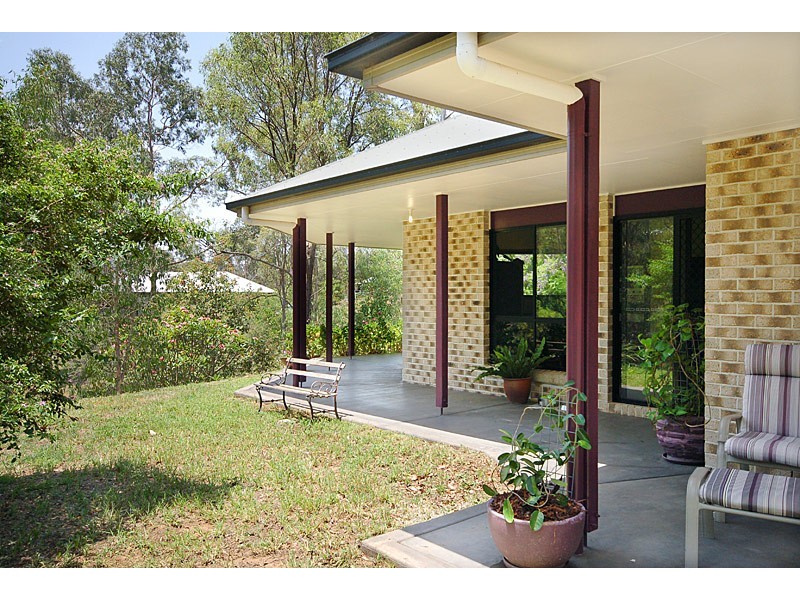 33 Sheepstation Gully Close, Mount Crosby QLD 4306