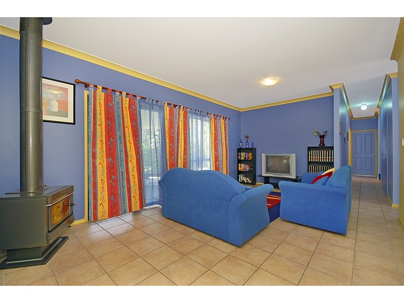 33 Sheepstation Gully Close, Mount Crosby QLD 4306