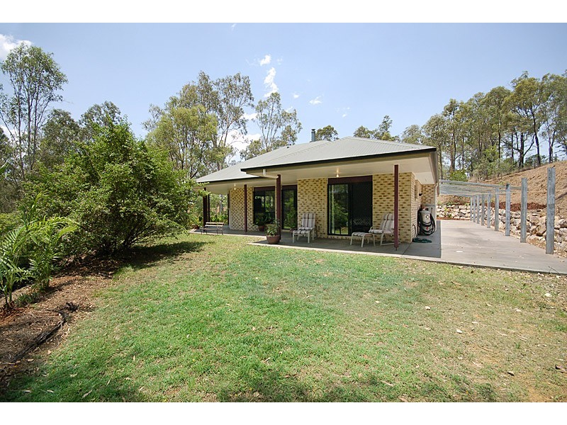 33 Sheepstation Gully Close, Mount Crosby QLD 4306