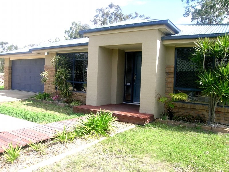 7 Sanson Place, Mount Crosby QLD 4306