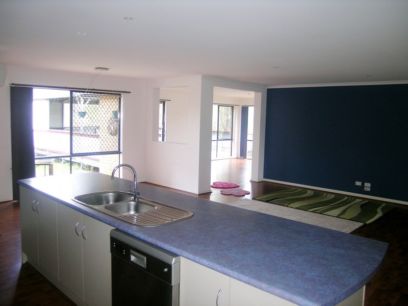 7 Sanson Place, Mount Crosby QLD 4306