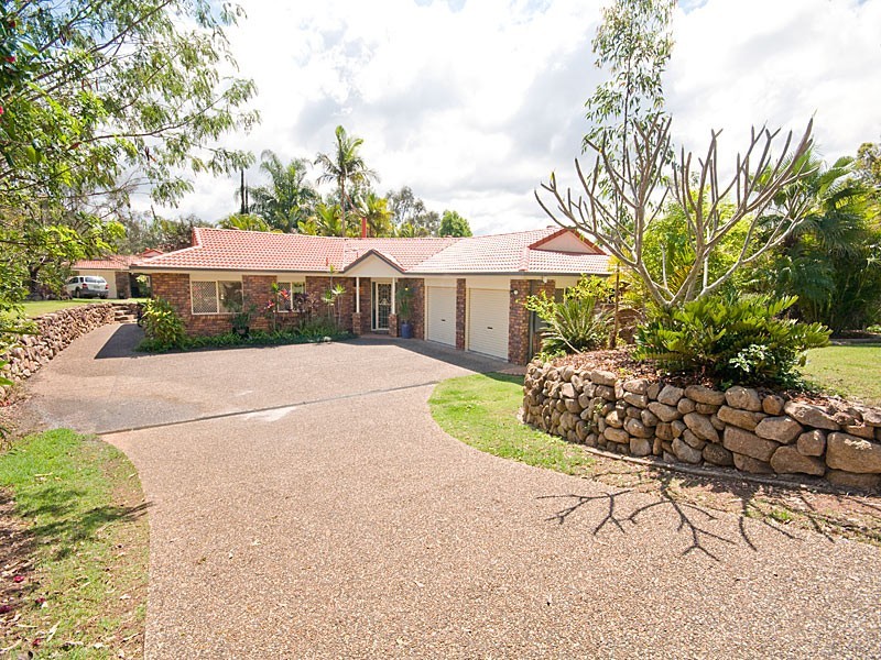 30 Balmoral Grove, Karalee QLD 4306