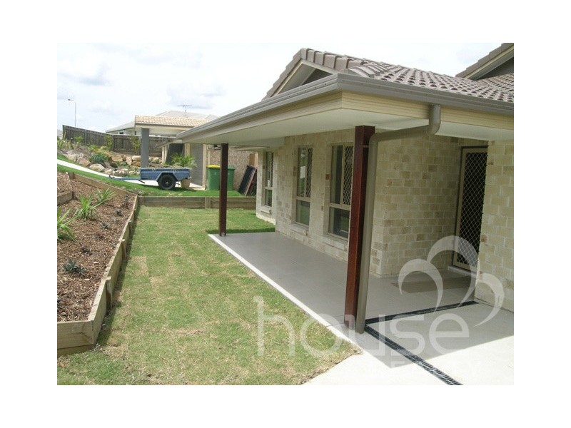 13 Emerson Crescent, Brassall QLD 4305