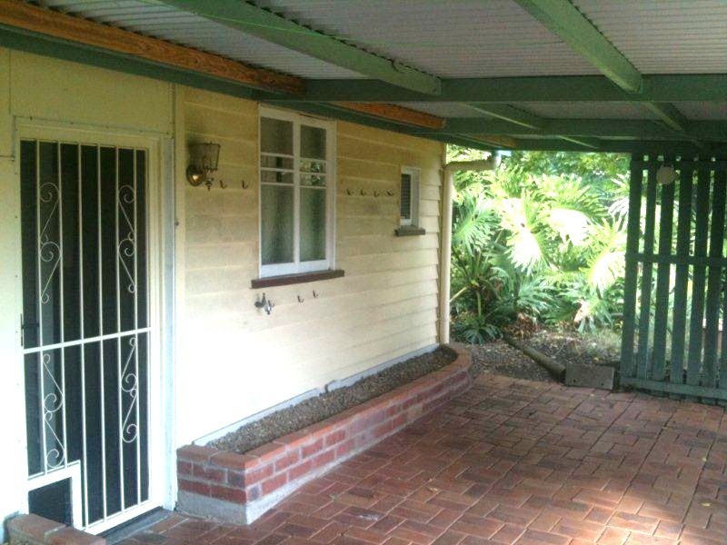 33 Teape Street, Silkstone QLD 4304