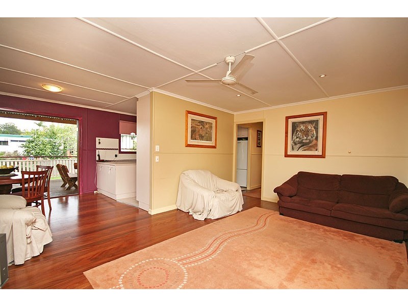 79 Douglas Street, Oxley QLD 4075