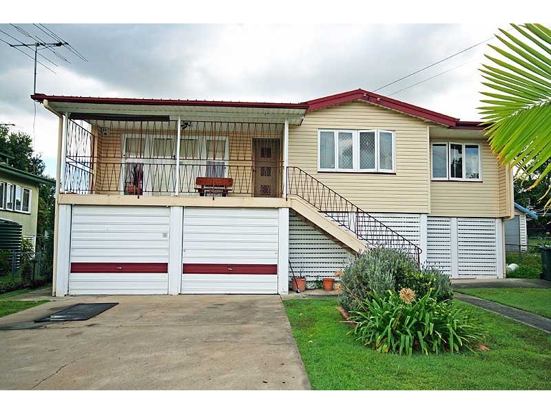 79 Douglas Street, Oxley QLD 4075