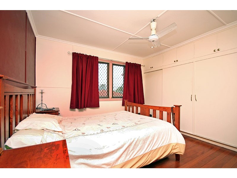 79 Douglas Street, Oxley QLD 4075