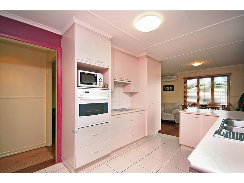 79 Douglas Street, Oxley QLD 4075