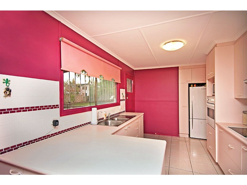 79 Douglas Street, Oxley QLD 4075