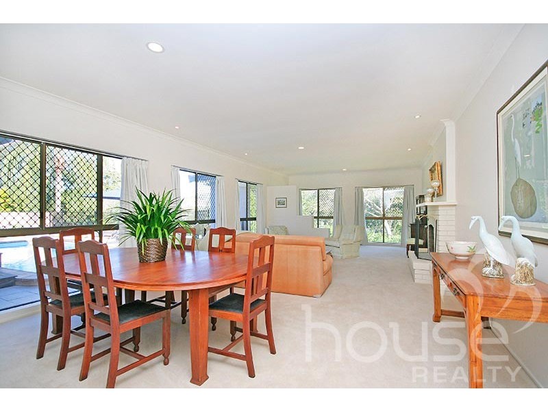 8 Bungaree Place, Karana Downs QLD 4306
