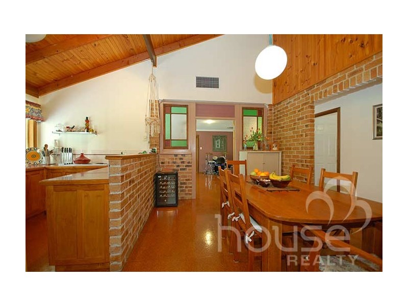 166 College Rd, Karana Downs QLD 4306