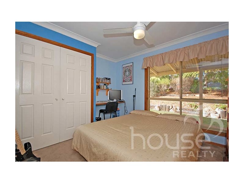 166 College Rd, Karana Downs QLD 4306