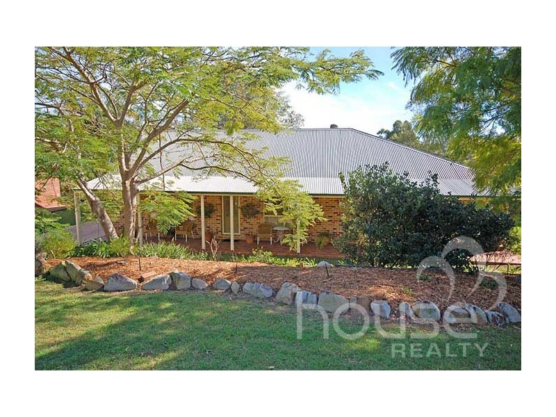 166 College Rd, Karana Downs QLD 4306