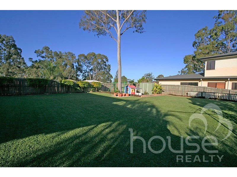 167 College Rd, Karana Downs QLD 4306