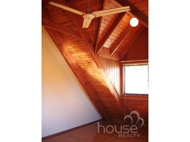 8 Minaji Court, Karana Downs QLD 4306