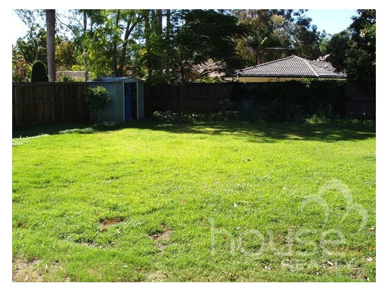 8 Minaji Court, Karana Downs QLD 4306