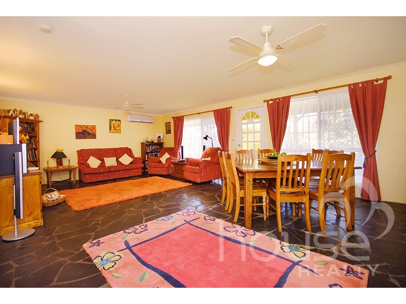 2 Laurel Street, Redbank Plains QLD 4301