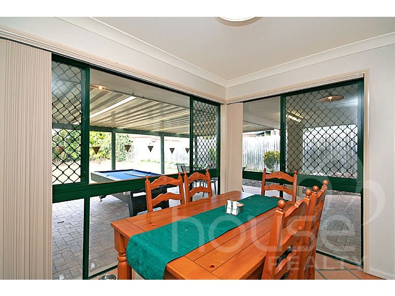 14 Walnut Close, Yamanto QLD 4305