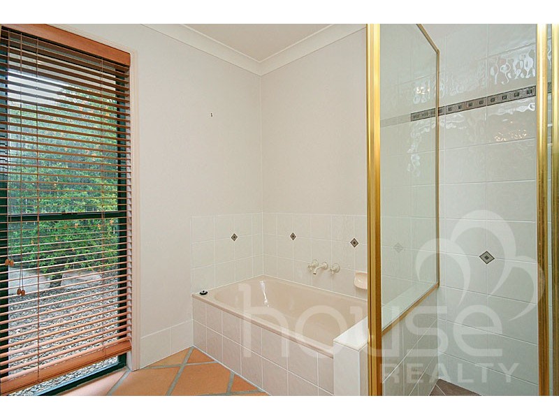 14 Walnut Close, Yamanto QLD 4305