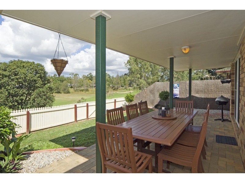 32 302 College Road, Karana Downs QLD 4306