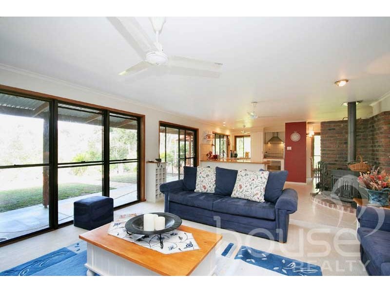 36 Glen Ruther Court, Mount Crosby QLD 4306