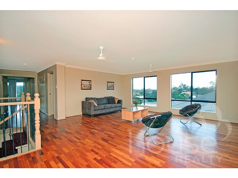 158 Gibson Crescent, Bellbowrie QLD 4070