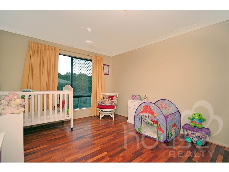 158 Gibson Crescent, Bellbowrie QLD 4070