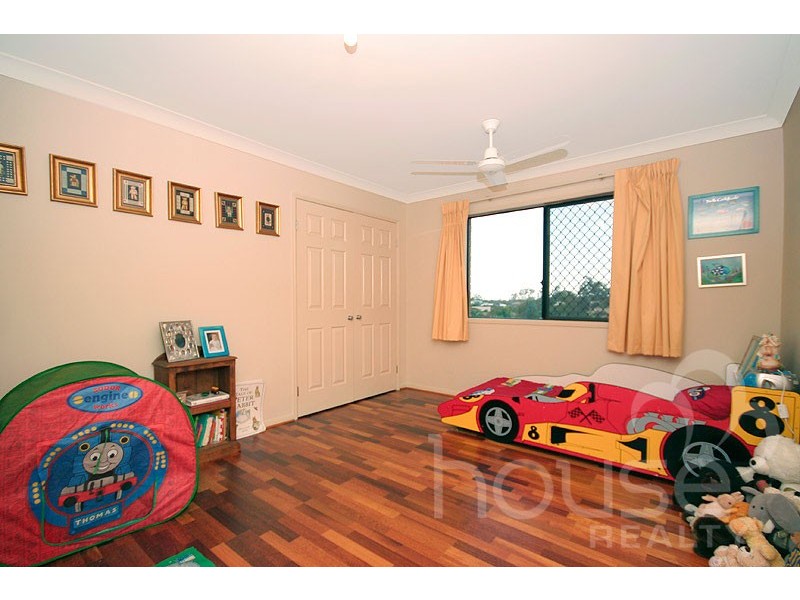158 Gibson Crescent, Bellbowrie QLD 4070