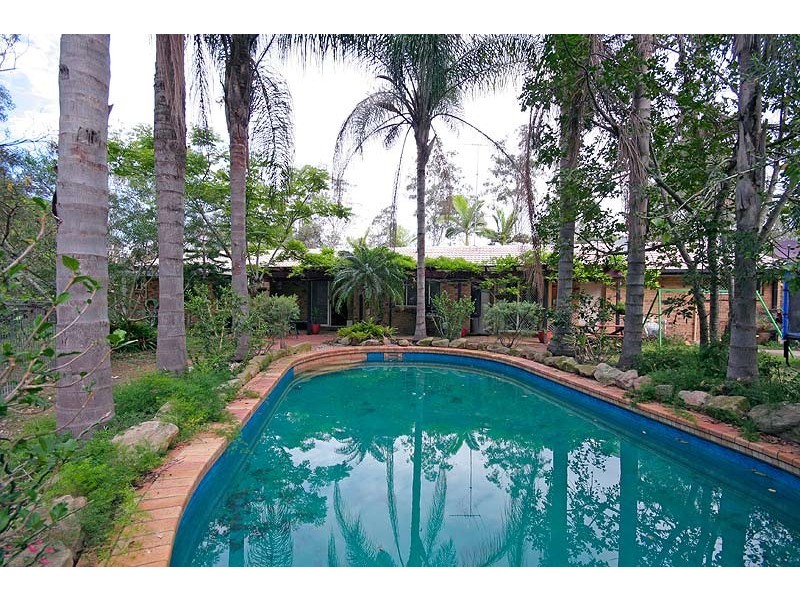 21 Emungerie Grove, Karana Downs QLD 4306