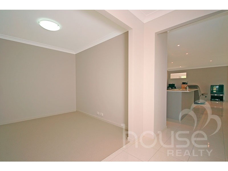 44 Kanangra Close, Karana Downs QLD 4306