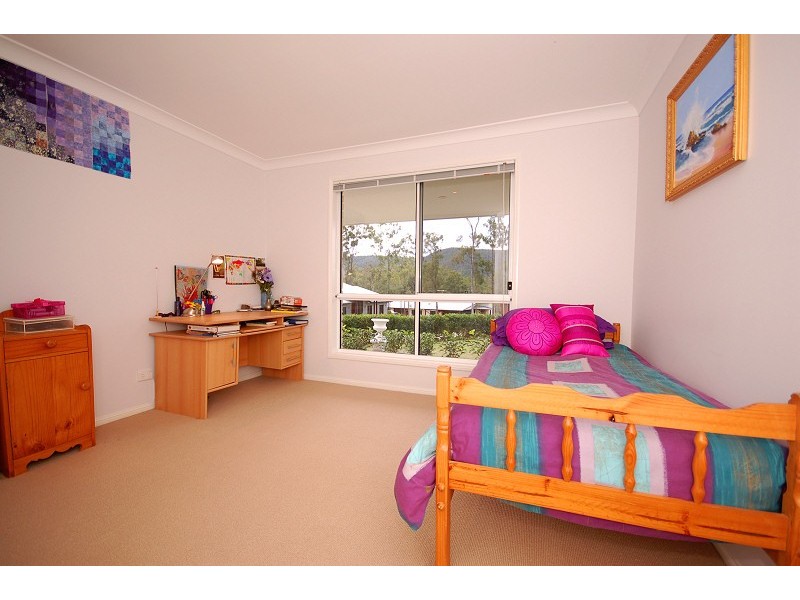 48 Emma Holt Ct, Mount Crosby QLD 4306