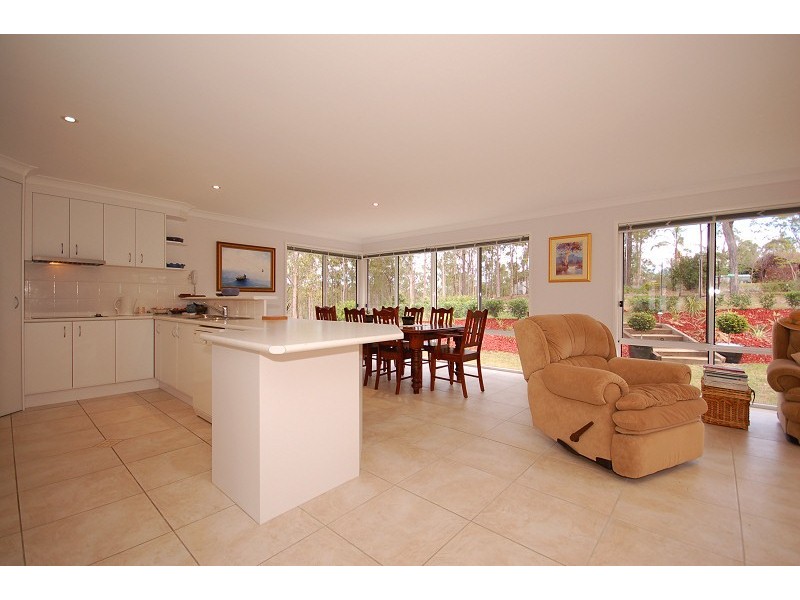 48 Emma Holt Ct, Mount Crosby QLD 4306