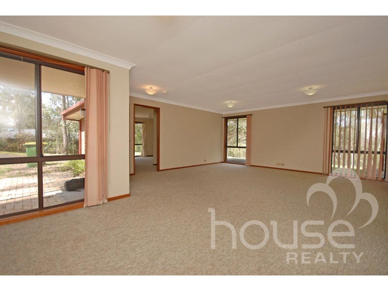 637 Mount Crosby Rd, Karana Downs QLD 4306
