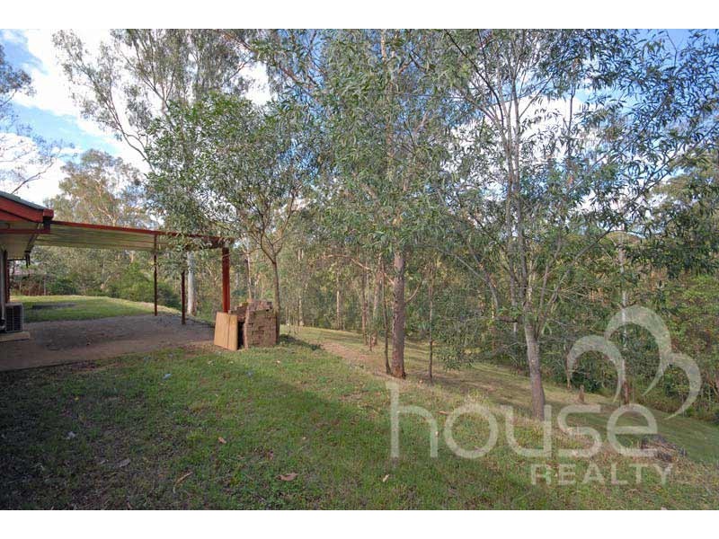 637 Mount Crosby Rd, Karana Downs QLD 4306